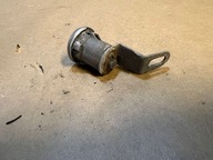 Chevrolet Corvette C3 zamek drzwi #905