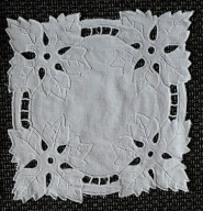 6 serwetek ręcznie haftowanych