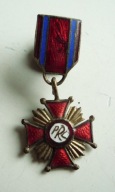 PRL srebrny KRZYŻ ZASŁUGI miniatura medal odznaka PRL emalia