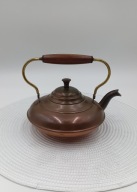 Zabytkowy czajnik miedziany z drewnianym uchwytem - Sygnowany - 0.8L