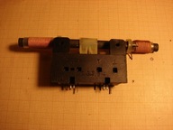 pręt anteny ferrytowej cewkami na podstawce