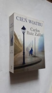 CIEN WIATRU - Carlos Ruiz Zafon