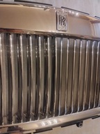 Rolls Royce cullinan wrairh down grill logo