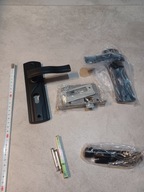 Zamek i klamki z wkładką i kluczami NOWY