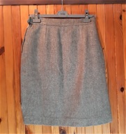 Seksowna, wąska mini spódnica z grubego materiału