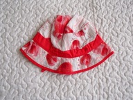 Coccodrillo kapelusz biały i kwiaty nowy roz 98