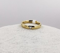 57659 Pierścionek stal chirurgiczna średnica 18 mm obrączka z cyrkonią