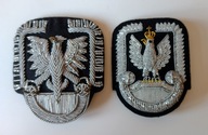 Dwa haftowane orły oficerskie wojsk lotniczych z okresu: LWP i IIIRP.