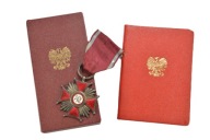 SREBRNY KRZYŻ ZASŁUGI PRL WYDZIAŁY PRODUKCYJNE STOCZNI 1975 r. KOMPLET