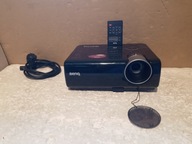 BENQ MX511 z pilotem ( kropki na obrazie , bateria w pilocie słaba )