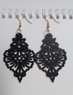 Czarne drewniane lekkie kolczyki ażurowe