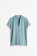 H & M top bluzka błękitna niebieska serek klasyczna elegancka quiet luxury