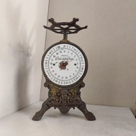 Stara waga kuchenna z motywem kobiety żeliwna Kneist's Wirthschafts-Waage