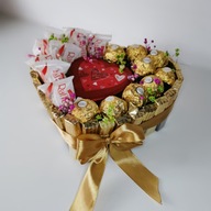 BOX PREZENTOWY SERCE MERCI ZE ŚWIECZKĄ DZIEŃ KOBIET URODZINY WALENTYNKI