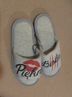 Kapcie DAMSKIE 36/37 NOWE Tom&Rose Piękna Bestia szare