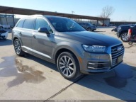 Audi Q7 3.0 benzyna 333KM 4X4 wersja PREMIUM z ubezpieczalni 3.0 Benzyna