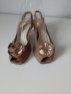 Śliczne wygodne obuwie damskie sandały Lasocki 37