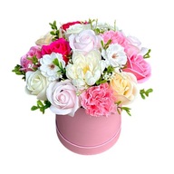 Flower box różowy mix z kwiatami mydlanymi