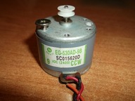 silniczek elektryczny M9T 9 Volt ~~ 30 mm x 25 mm