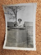 kobieta wieś studnia (896c)