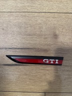 LISTWA ZNACZEK EMBLEMAT GTI BŁOTNIKA LEWY VW GOLF 8 VIII 5H0853688
