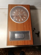 stary zegar wiszący METRON