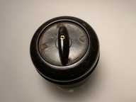 Stary natynkowy wyłącznik przełącznik bakelit loft natynkowy