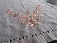 BIEŻNIK - SERWETA 100/46 cm. LEN. HAFT TASIEMKOWY