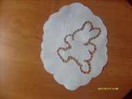 Serwetka na wielkanocny koszyczek -ręczny haft richelieu