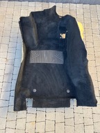 MERCEDES W205 C-KLASA COUPE DYWAN WYKŁADZINA LEWY PRZÓD KIEROWCY