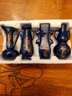 Wazoniki porcelanowe komplet