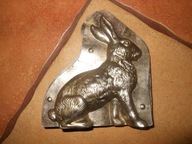 ZABYTKOWA FORMA DO CZEKOLADY ZAJĄC WIELKANOCNY 16 CM