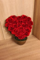 Wiązaka na grób,stroik ,serce z czerwonych róż
