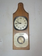 Minutnik i zegarek w obudowie drewnianej. Wykopki zegarmistrzowskie