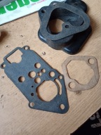 Izolator podstawy gaźnika fiat 126 p+ uszczelki