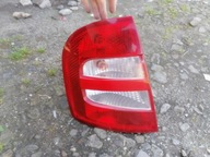 Skoda Fabia lampa tył tylna lewa 6Y6945095B