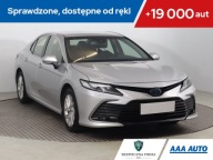 Toyota Camry 2.5 Hybrid, Salon Polska