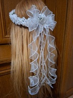 WIANEK KOMUNIJNY ŚLICZNY ŚNIEŻNOBIAŁY Z KRECONA KOKARDA Z PERELKAMI