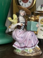 PORCELANOWA KOBIETA Z PTASZKIEM FIGURKA BISKWIT