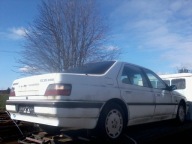 Peugeot 605 3,0 v6 klapa tyl bialy kolor stan Db zdrowy 1991r drzwi blotnik