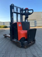 Wózek paletowy elektryczny z masztem TOYOTA BT SWE200D