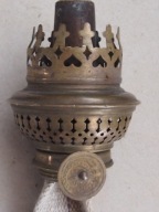 Brener starej lampy naftowej.