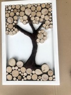 obraz- drzewo wykonane z plastrów z drewna-krązki