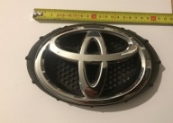 EMBLEMAT ZDERZAKA PRZÓD TOYOTA AYGO II 18- LIFT