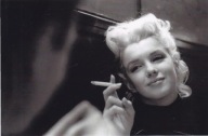 MARILYN MONROE - AKTORKA - PAPIEROS - 1955 ROK