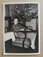 kobieta stare radio 50te (100a)