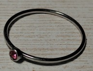 UROCZY PIERŚCIONEK MALUTKI RODOLIT