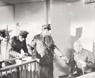 Milicja MAKLAKIEWICZ JANECZEK fotografia fotos film CZERWONE I ZŁOTE 24x30