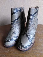 Botki beżowe w wężowy wzór, na klockowym obcasie -rozmiar 37-37,5