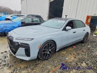 BMW Seria 7 2024 BMW 760 xi 4.4 Benzyna 536KM